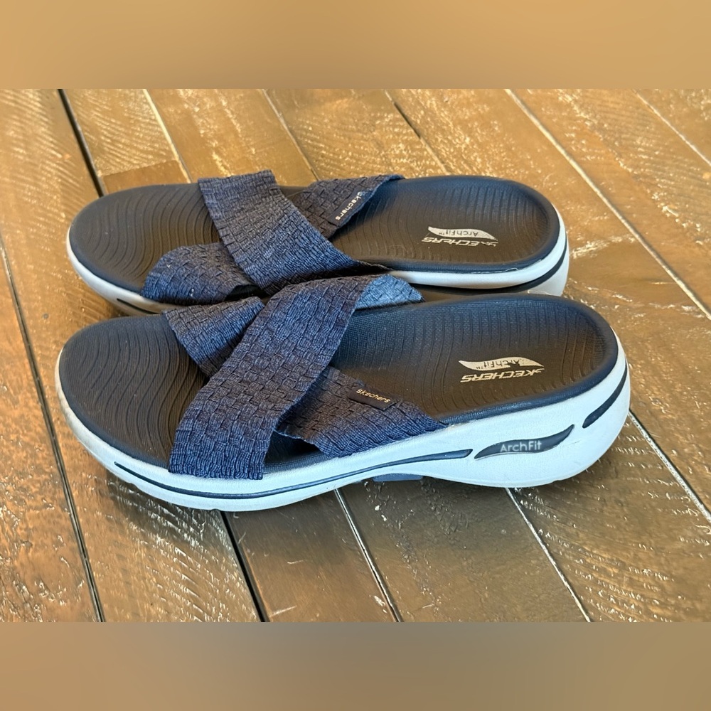 Skechers Navy Blue Sandals